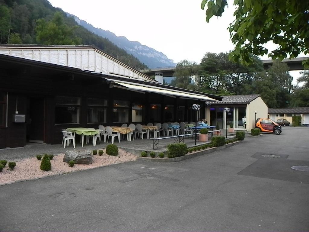 The River Village Interlaken Esterno foto